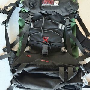 Osprey Kestrel Black and Green Men's Backpack